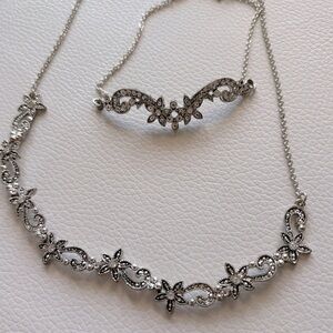Elegant Silver Floral Necklace & Bracelet Set